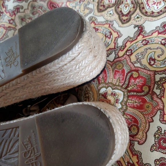 Life stride Sandals - Picture 5 of 6